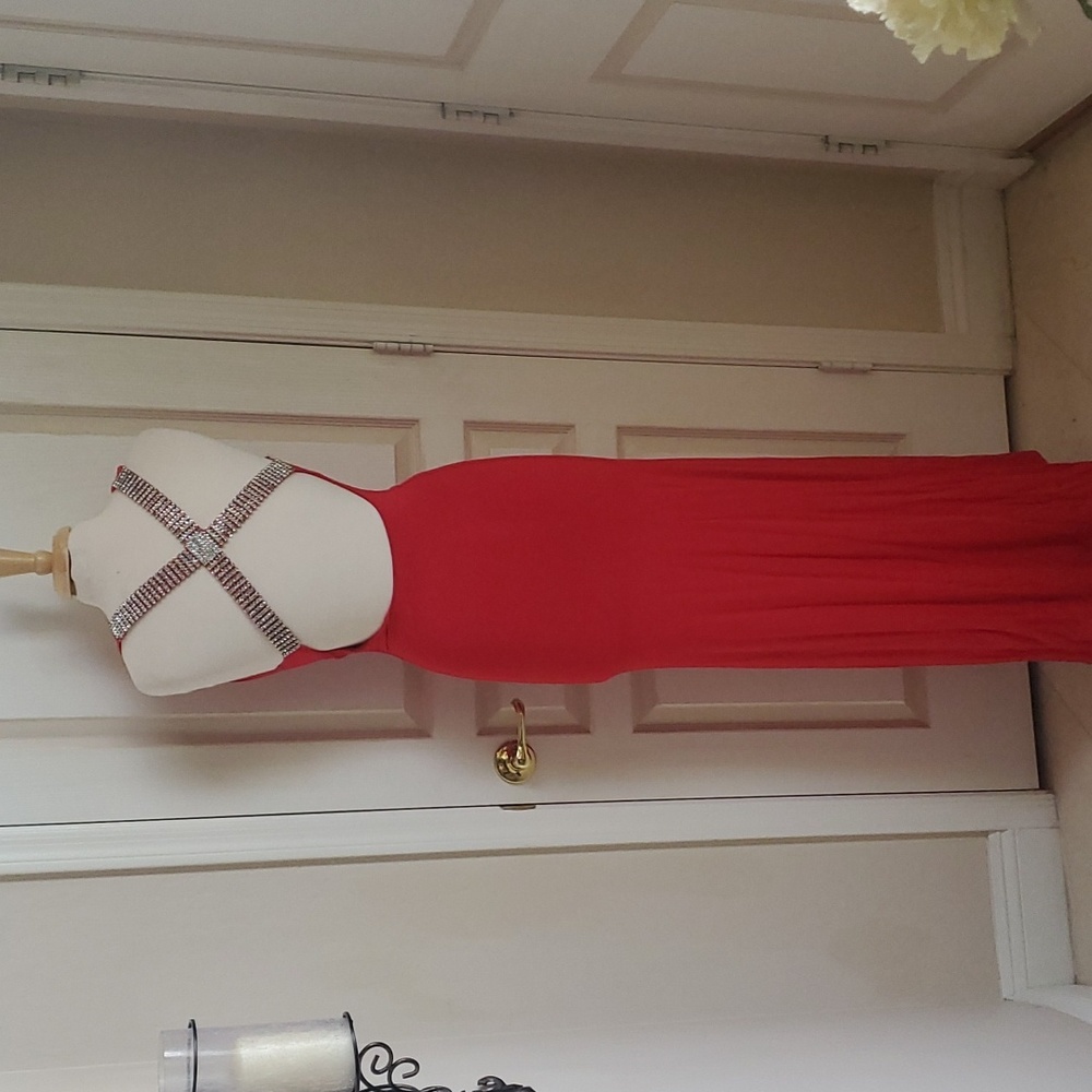 Sky Lady in Red Maxi - Picture 4 of 7